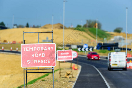 联合王国高速公路上临时路面道路工程图片