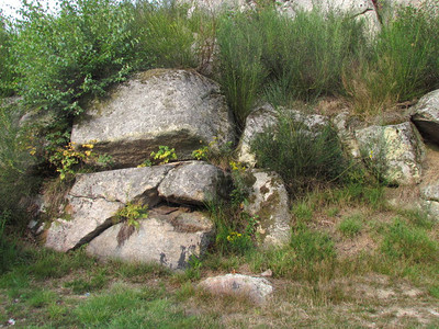自然岩层的自然岩石形成与头图片