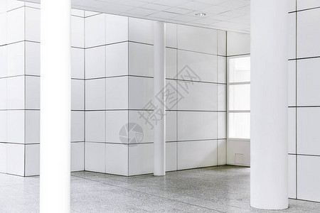 蓝天上白色办公楼的现代高科技设计建筑新技术白色的墙壁图片