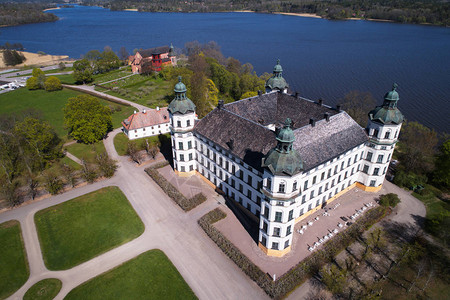 瑞典Skokloster城堡的空中景象位图片