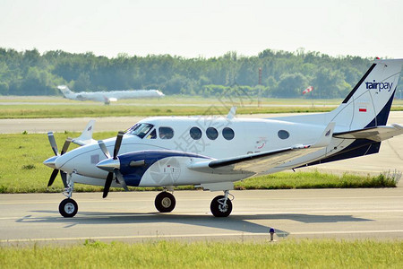 波兰华沙BeechcraftC90GTIKingAirSPMH图片