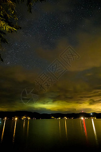 博莫西湖风景时间折叠的夜图片
