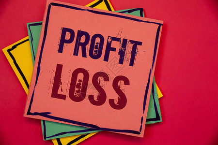 文字书写文本利润损失财政年终账户的业务概念包含总收入和费用粉红色蓝黄纸想法词概念黑色图片