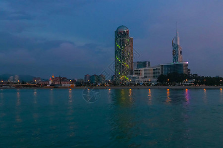 夜晚的灯塔格鲁吉亚阿扎拉州巴图米的Batumi背景