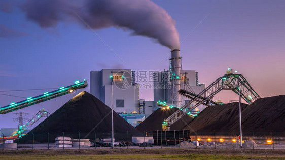 煤电厂在全球发电中发挥着至关重要的作用图片