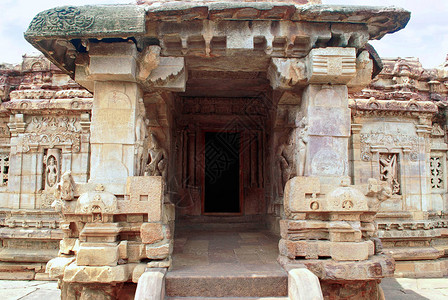 东方入口Virupaksha寺Pattadakal庙综合建筑群印度帕塔达图片