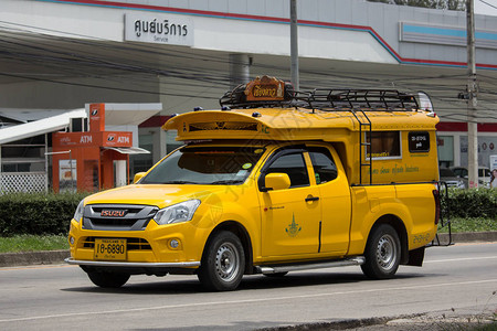 汽车·1城市与清迈市之间的服务照片拍摄于距离泰国清迈市中心约8公里的1背景