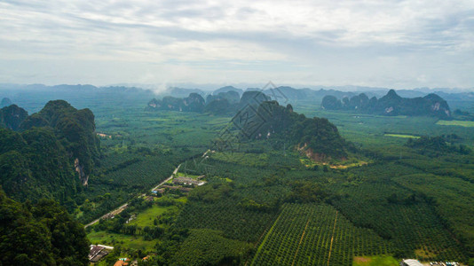泰国甲米山的风景图片