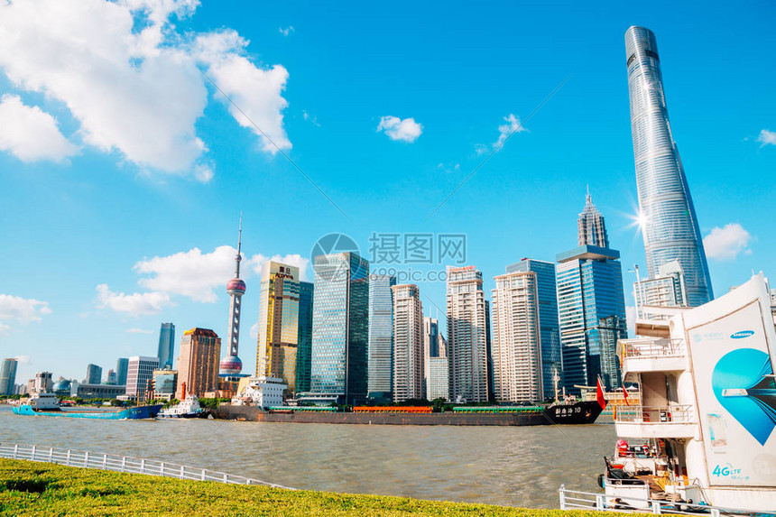 上海海港队强势出击亚冠赛场力争突破历史最佳战绩