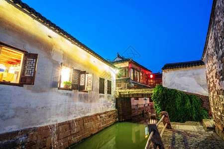 江南山水苏州是一个著名的水镇背景