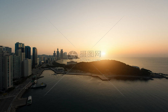 釜山海云台海滩的日出海云台海滩是韩国釜山最图片