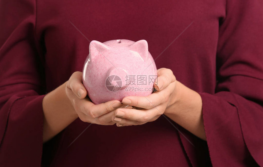有小猪银行的年图片