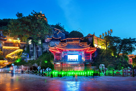 西金都戏台位于镇江市西部云台山麓这是图片