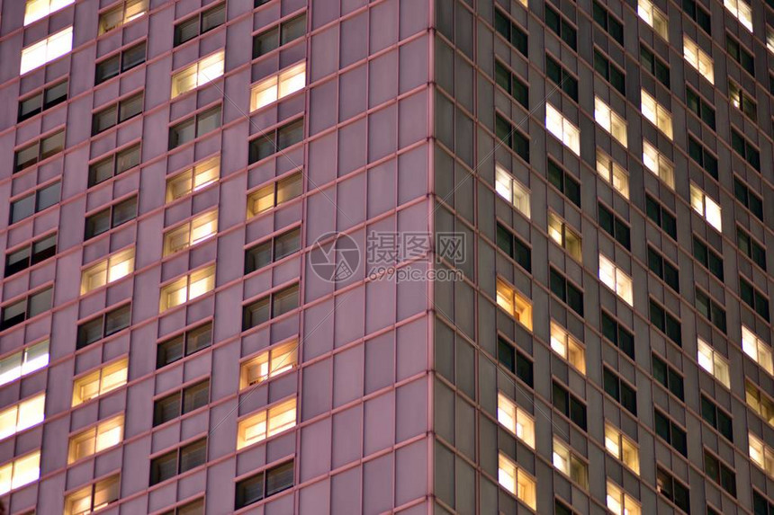 办公室大楼晚上办公深夜工作玻璃窗高清图片下载-正版图片505492016-摄图网