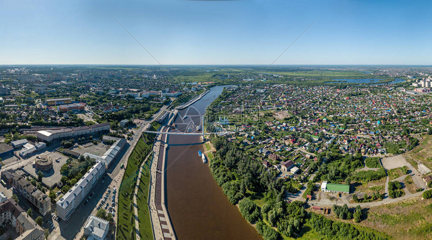 秋明市俄罗斯图拉河堤岸俄罗斯文本图片