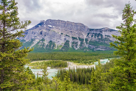 加拿大Banff公园Hoodoos观景点图片