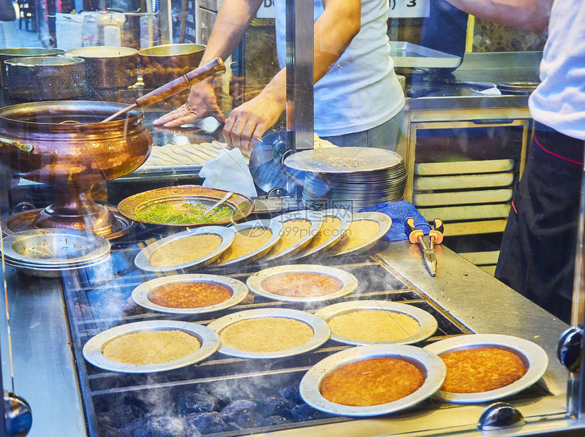 Kunefe又名Kenafeh是阿拉伯传统甜点高清图片下载-正版图片505528390-摄图网