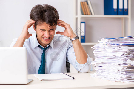 超负荷的繁忙雇员工作量和图片素材