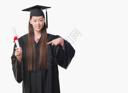 盛煌高校图书馆工作人员价值实现的途径选择