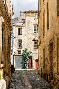 法国波尔多历史城市中心波尔多的狭图片