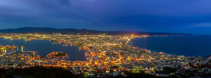 日本北海道冬季Hakodate山市风景全图片