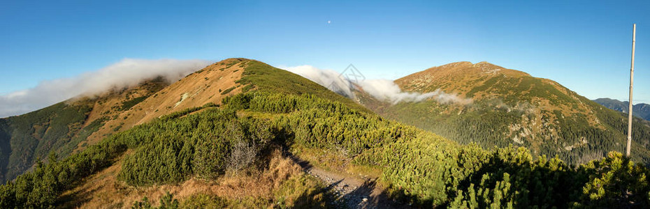 秋季山脊全景图片