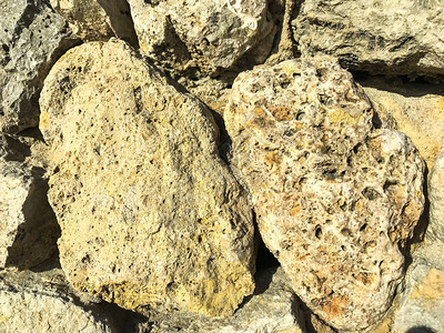 天然未经处理的大块石头的纹理背景图片