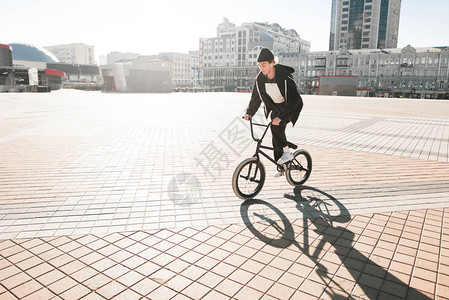 极限小轮车爱好男人高清图片