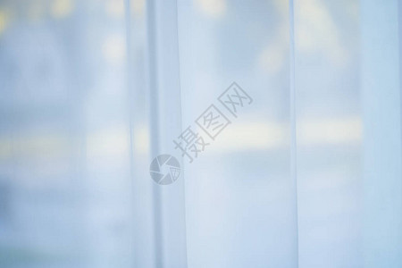 Windows透明薄纱白色薄纱建筑的窗户图片