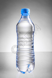 塑料瓶装水工作室塑料容器用图片