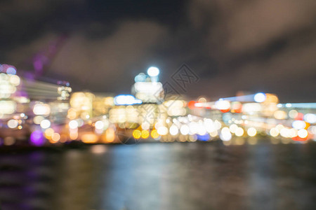 城市的夜间时天线和水边外的照明建筑1号城灯不集中图片
