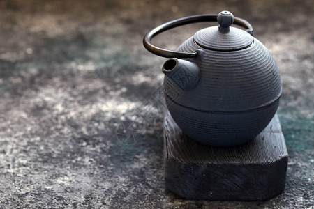 茶道用铸铁茶壶图片