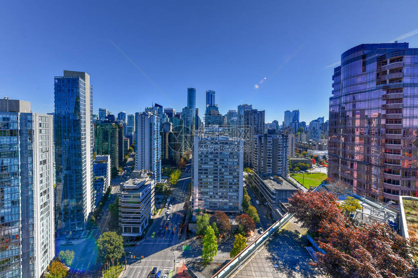 加拿大不列颠哥伦比亚省温哥华市现代城市天线在阳光明媚的图片