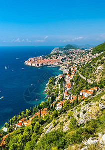 Dubrovnik是克罗地亚得里亚海的著名旅游目的地图片