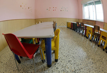 婴儿食堂小座椅和桌椅没有孩子图片