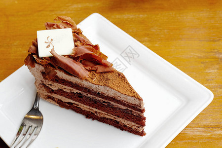 一块甜巧克力蛋糕图片