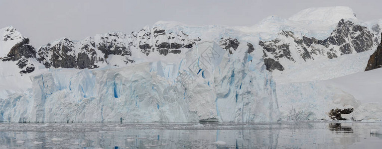 南极洲美丽的冰川图片