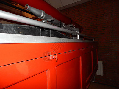 汽车和设备零件部分的消防设备图片