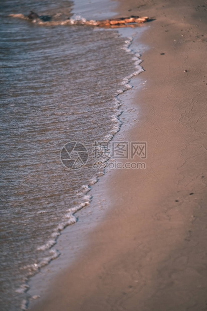 湖滨海滩细节背景图片