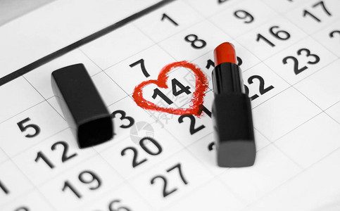 情人节和假期的概念日历表与2月14日期标记为红色心形和红图片