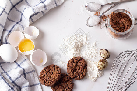 巧克力曲奇饼干和烘焙原料图片