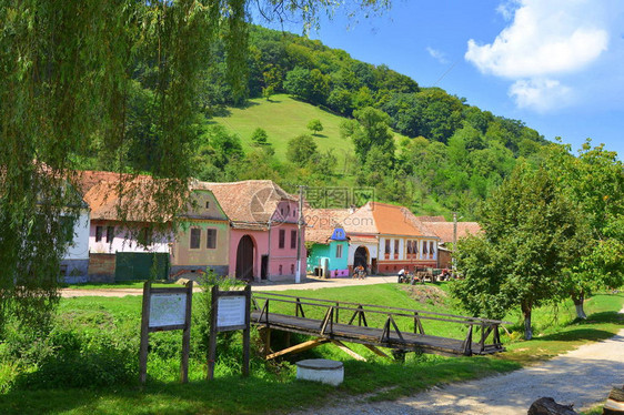 罗马尼亚特兰西瓦尼亚Sibiu县Chirpr镇的Saxon村Floresti图片