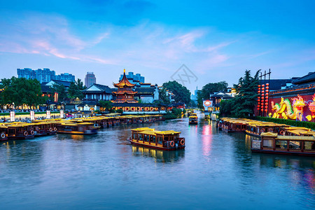 南京孔子寺风景区和秦怀河图片