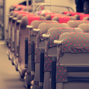高铁列车中的多个座位方形格式色调背景图片