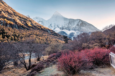 雅丁自然保护区圣山Yangmaiyon图片