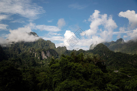 在泰国西部最美好的时刻山地风景图片