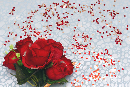 红玫瑰花和心意情图片