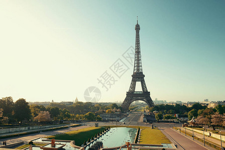 Eiffel铁塔是巴黎著名图片