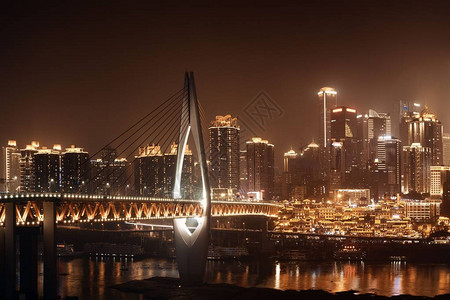 Qianimen桥与Hongyadong购物综合体及重图片