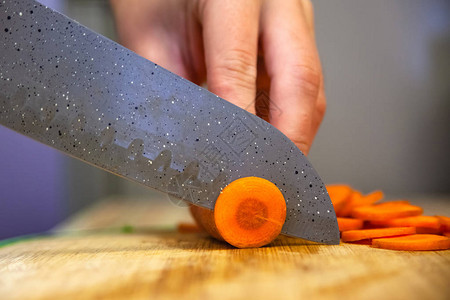 用刀切胡萝卜图片